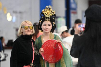 S&P 500 Races Toward Unprecedented Run: Jobs, China Fuel Optimism Surge