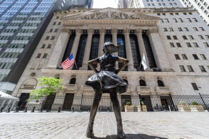 Crypto Clash: Wall Street Giants Warn on Circle’s Sky-High Valuation