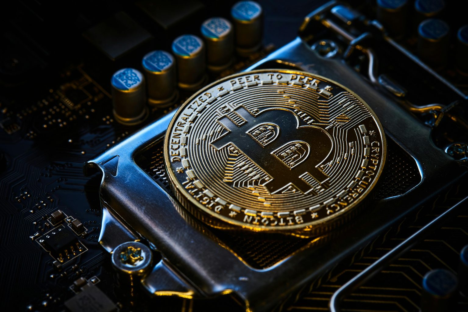 Bitcoin Soars to $115K: Surprising Calm Amid China-US Storm