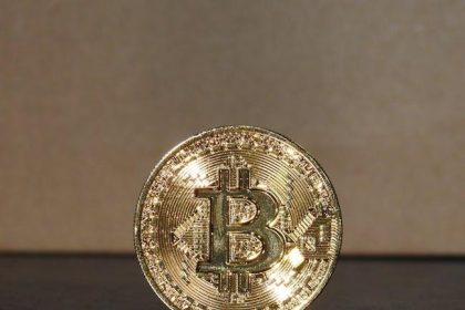 Trump’s Bitcoin bet? Cramer hints at $60k strategic reserve