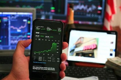 Bitcoin trades sideways near $67K as NYDIG pushes back on ‘tech stock’ narrative