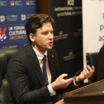 DeFi heavyweights press SEC for formal broker rules after ‘non-custodial UI’ guidance