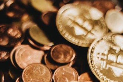 Dormant Bitcoin whale transfers 2,650 BTC to major crypto trading firms