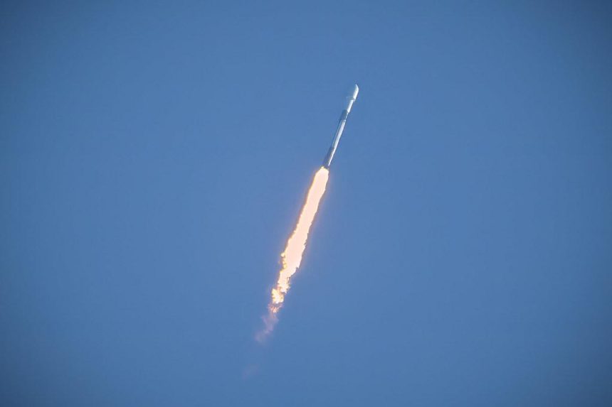 SpaceX IPO could reveal a $1.4B Bitcoin bet hiding in plain sight: Grayscale