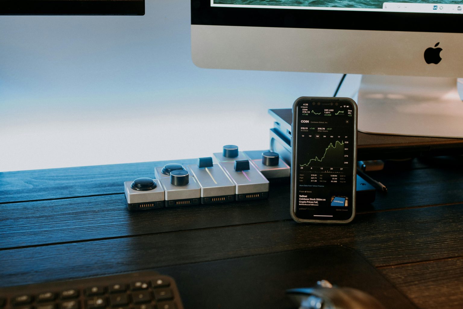 Coinbase and Ethena tease a bigger push as ENA gains speed