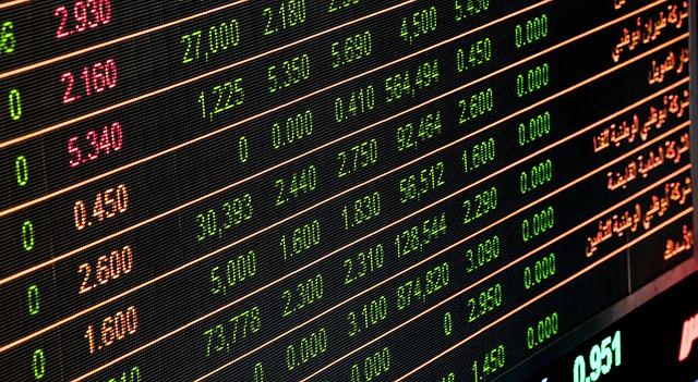 BlackRock’s IBIT leads Bitcoin ETFs back into outflows as BTC price slides