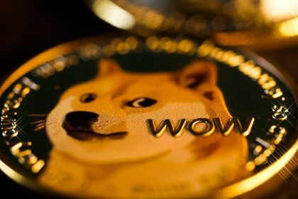 Dogecoin price under pressure as giant H&S pattern targets deeper losses