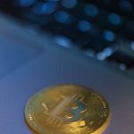 Bernstein backs Coinbase’s bold expansion with $330 price target