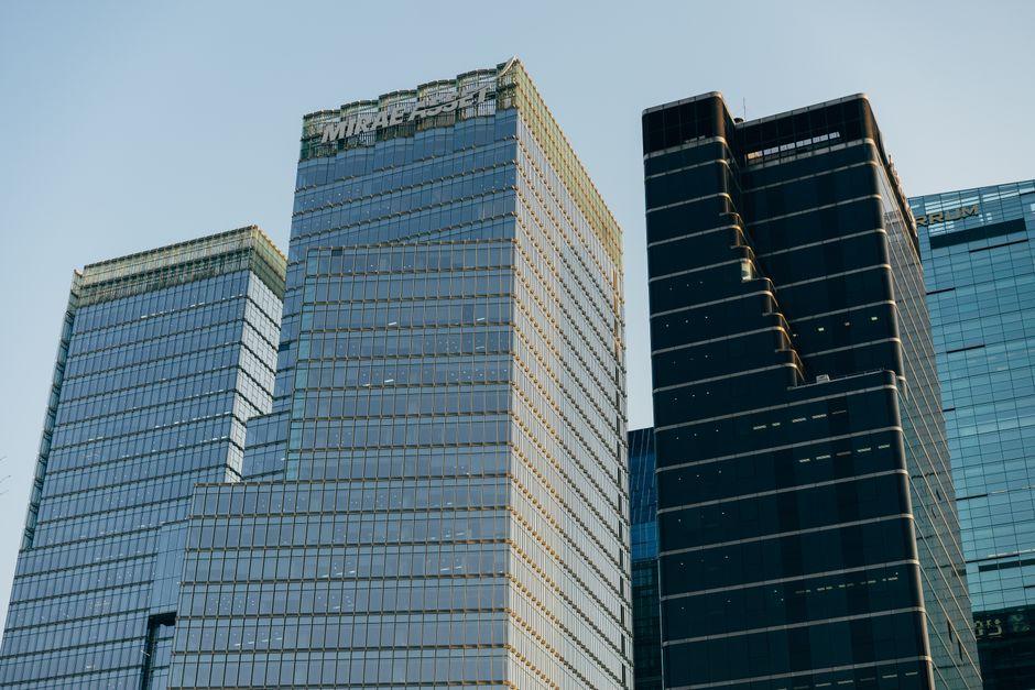 Robinhood stock slides even as Morgan Stanley lifts target to $124