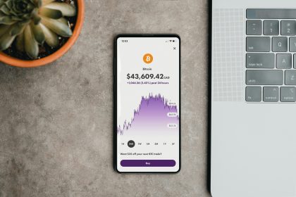 Robinhood built its own chain. It still pays rent.