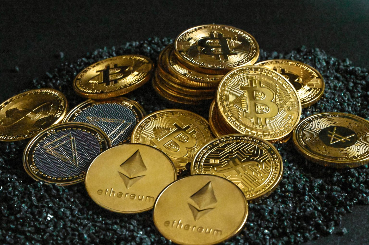 Coinsbuy offers $100K bounty after reported $7.9M hack