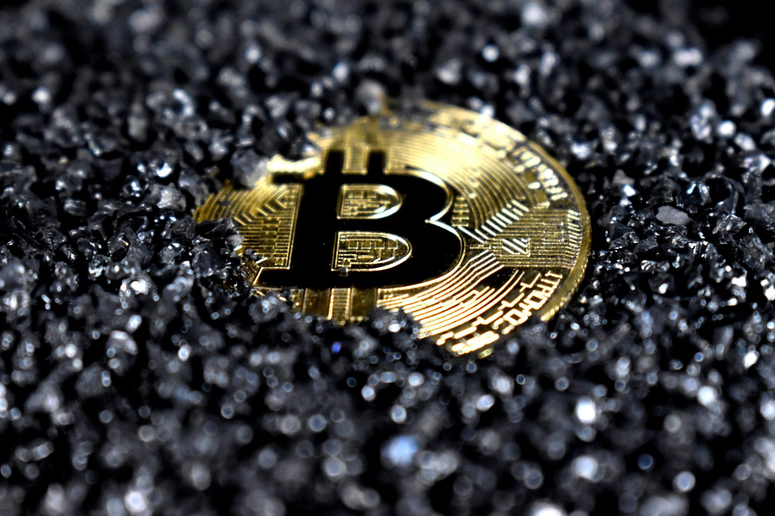 Bitcoin miners spend $5.1B chasing AI revenue
