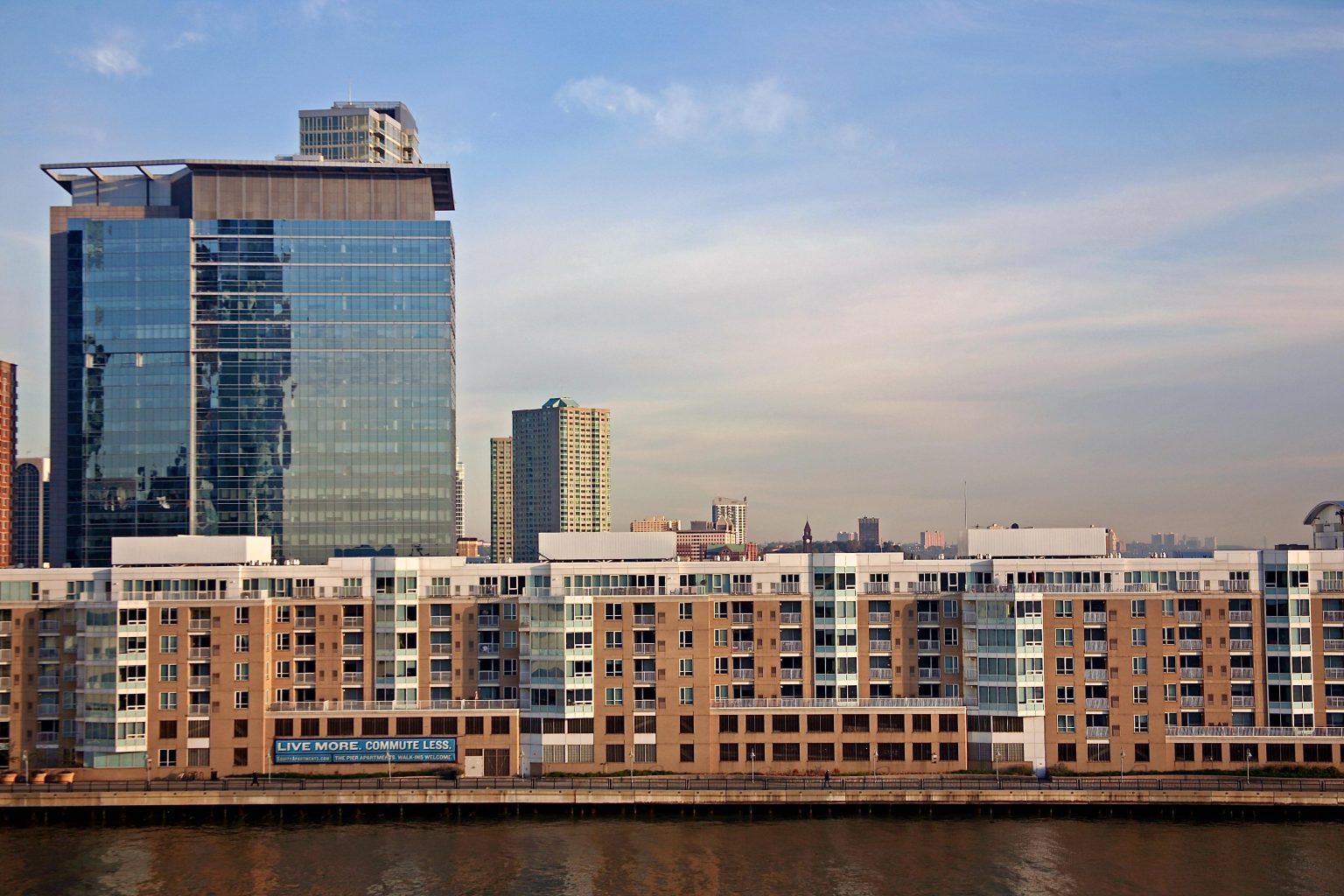 Charles Schwab to add SOL, AVAX and LINK trading