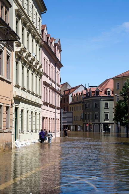 Ripple gives $300K to Nepal and Tibet flood relief