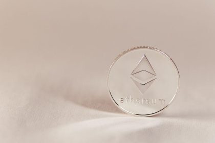 Coinbase expands Webull crypto partnership to Canada