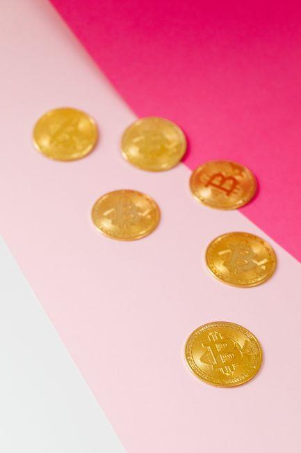 Bitcoin downside looks limited above $76,350: Bitfinex analysts