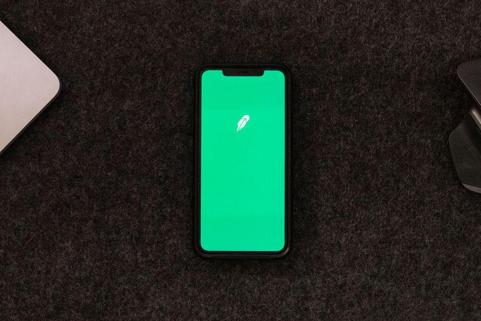 Arbitrum co-founder defends Robinhood’s 90% fee share