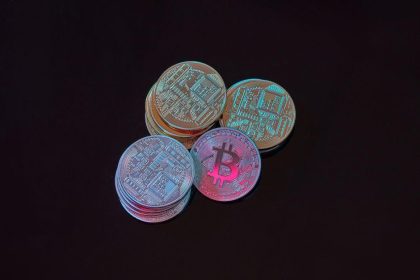 Bitcoin analysts warn Fed, BoJ decisions could pressure crypto
