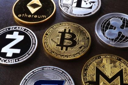 Zcash price rebounds above $1,100 as ETF withdrawals shadow recovery