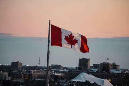 Canada will allow stablecoin rewards for spending, but not for holding